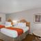 Ramada by Wyndham Kissimmee Gateway - Free Theme Park Shuttle - Orlando