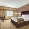 Ramada by Wyndham Paintsville Hotel & Conference Center - Paintsville