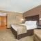 Ramada by Wyndham Paintsville Hotel & Conference Center - Paintsville