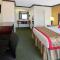 Ramada by Wyndham Ontario - أونتاريو