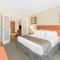 Ramada by Wyndham Clairmont/Grande Prairie