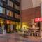 Ramada by Wyndham Flushing Queens - Queens