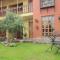 "LLipimpac Guesthouse"