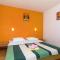 Apartments by the sea Podgora, Makarska - 2596