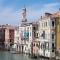 Casa Cattaneo Grand Canal view