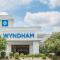 Wyndham Riverfront Hotel - Little Rock