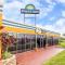 Days Inn by Wyndham Fort Lauderdale-Oakland Park Airport N