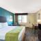 Days Inn by Wyndham Snyder