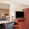 Days Inn by Wyndham Utica - أوتيكا