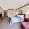 Magnuson Hotel West Liberty