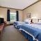 Magnuson Hotel West Liberty