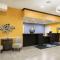 Days Inn & Suites by Wyndham Galveston West/Seawall - Galveston