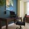 Days Inn & Suites by Wyndham Belmont