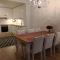 Charming Pine View Apartment