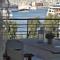 Foto: Chic style 2 bedroom apartment, great views of Piraeus cruise port 2/26