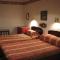 Lancaster Hotel