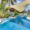 Amanda's Place Green Studio - pool and tropical garden - Caye Caulker