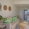 Infinity LG8 Beachfront Apartment