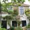 Apple Tree Cottage - charming home at beautiful canal in our idyllic garden