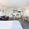 Scandi Beach apartment - Avalon
