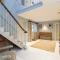 Gate House - Vivre Retreats