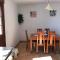 Leyres House - Terrace & Sun
