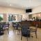 Super 8 by Wyndham Salinas