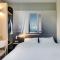 B&B HOTEL FREJUS Puget-sur-Argens