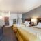 Days Inn & Suites by Wyndham Lancaster Amish Country - Lancaster