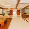 Itsy Hotels Worldtree Bellandur - Bangalore