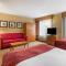 Comfort Suites Wilmington near Downtown