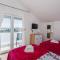 Villa Toni with 5 bedrooms and heated pool - Kaštela