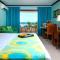 Yellow Bird Hotel