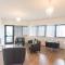 Comfortable Modern Apartment in Swindon, FREE parking sleeps up to 5
