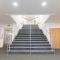 Comfortable Modern Apartment in Swindon, FREE parking sleeps up to 5