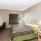 Super 8 by Wyndham Carroll/East