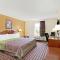 Super 8 by Wyndham Forrest City AR