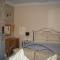 Big Sky Guest House- ROOM ONLY - Whitby