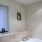 Alston Art Apartments
