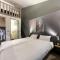 B&B HOTEL Toulouse Cité de lEspace Mouchotte