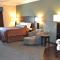 Red River Inn and Suites
