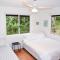 Foto: Your Own Retreat Getaway in Lush Rainforest 15/28