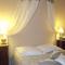 Relais Saint Louis, Logis