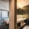 Q-Box Hotel Shanghai Sanjiagang -Offer Pudong International Airport and Disney shuttle