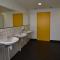 Saare Automatic Hostel