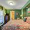 Twin Oaks Inn