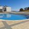 Paradisus Family Apartment in a Private Condo with Swimming Pool - Caniço