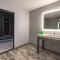 Lexen Hotel - North Hollywood Near Universal Studios - North Hollywood