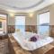 Foto: Beach Ave Castle Luxury Vacation Rental 13/34