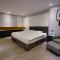3 Door Hotel